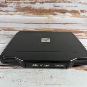 Pelican 1065 Hardback Case Black Rugged Impact-Resistant Waterproof